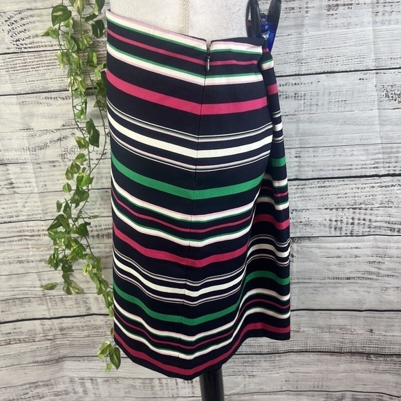 Talbots Skirt size 10 Petite Navy Blue Pink Striped Knee A Line Stretch Modest - Picture 9 of 11